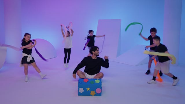 BORN TO MOVE #29 (6-7) Flying In The Sky