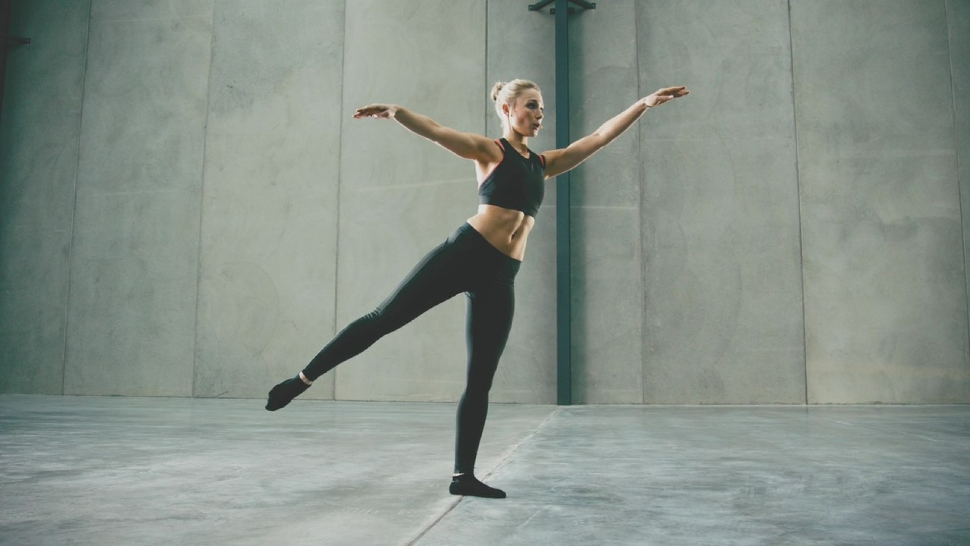 LES MILLS BARRE #A 30 min