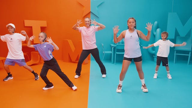 BORN TO MOVE #36 (8-12) Super Sky Clo...