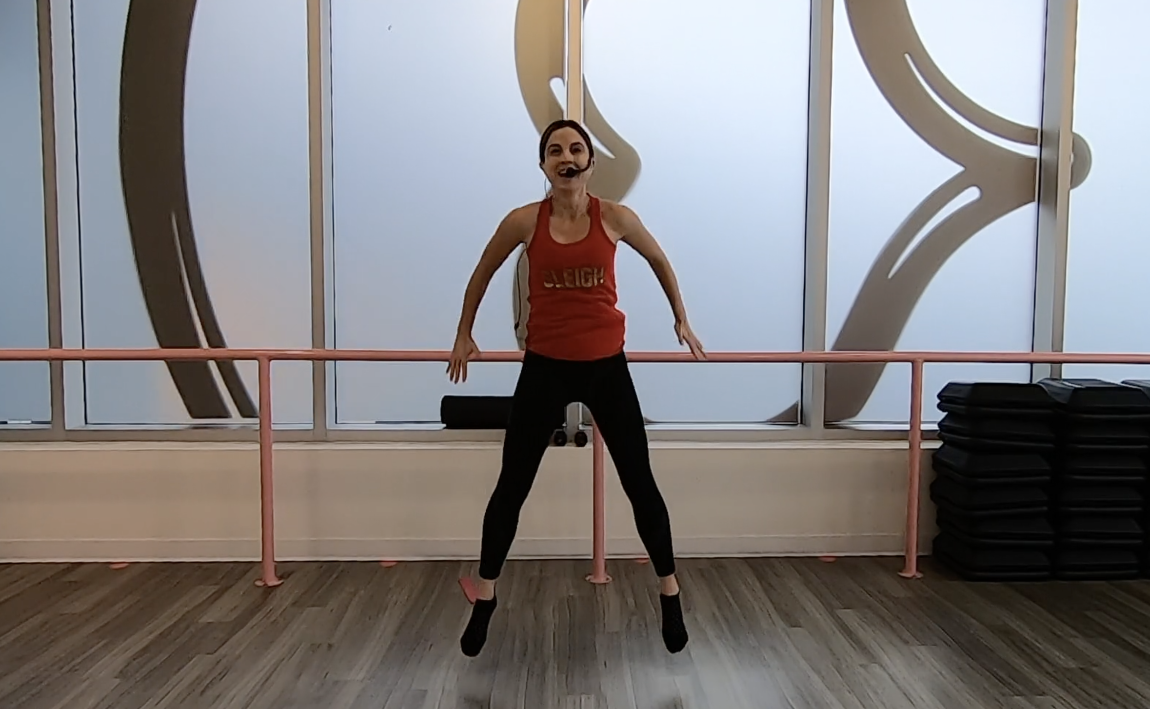 Holiday HIIT with Julie 12.20.23🎅🏻