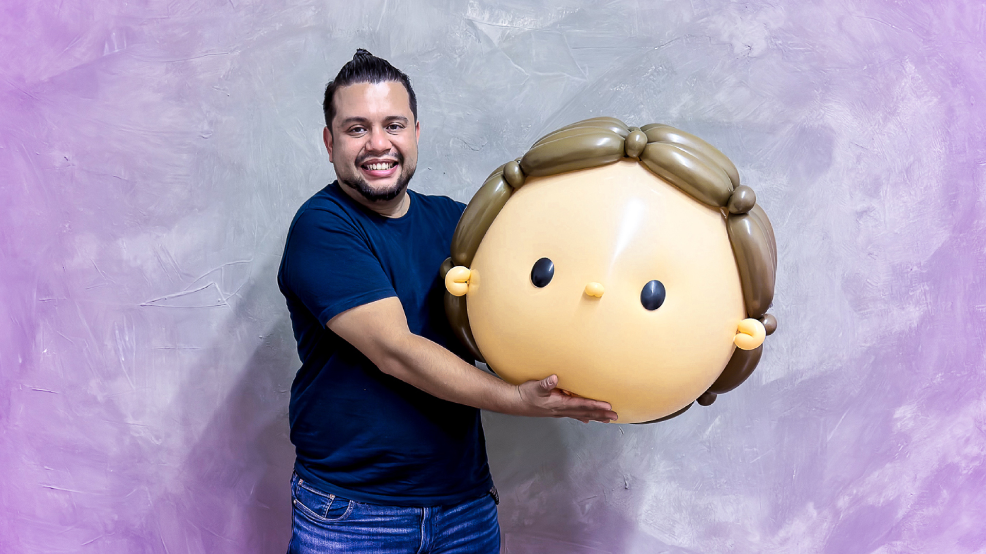 Giant Kawaii Head