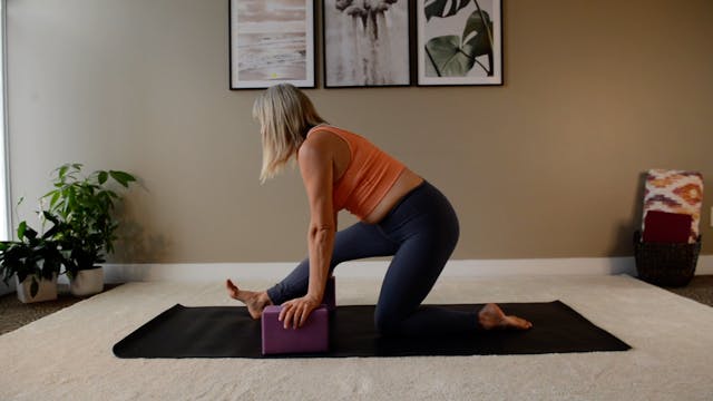 Vinyasa for happy hips