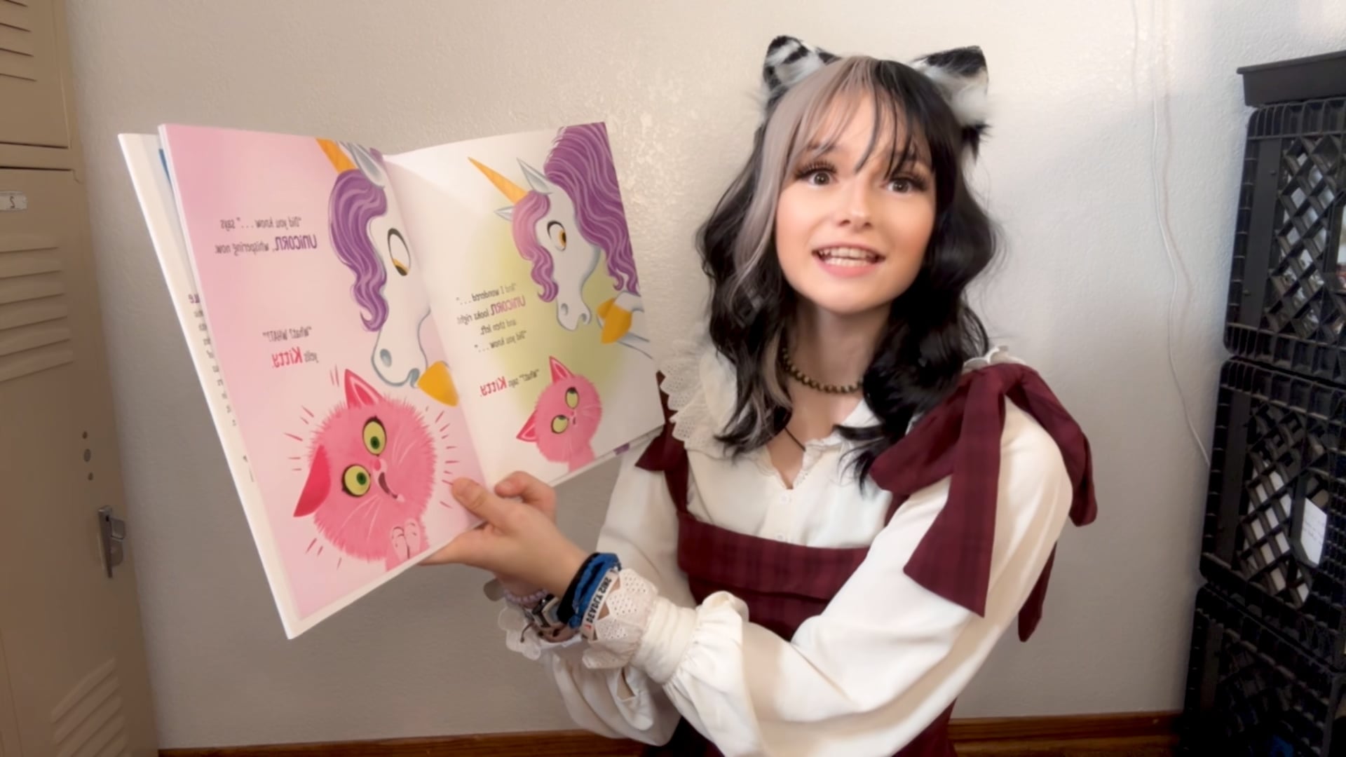 Itty bitty kitty corn story time reading