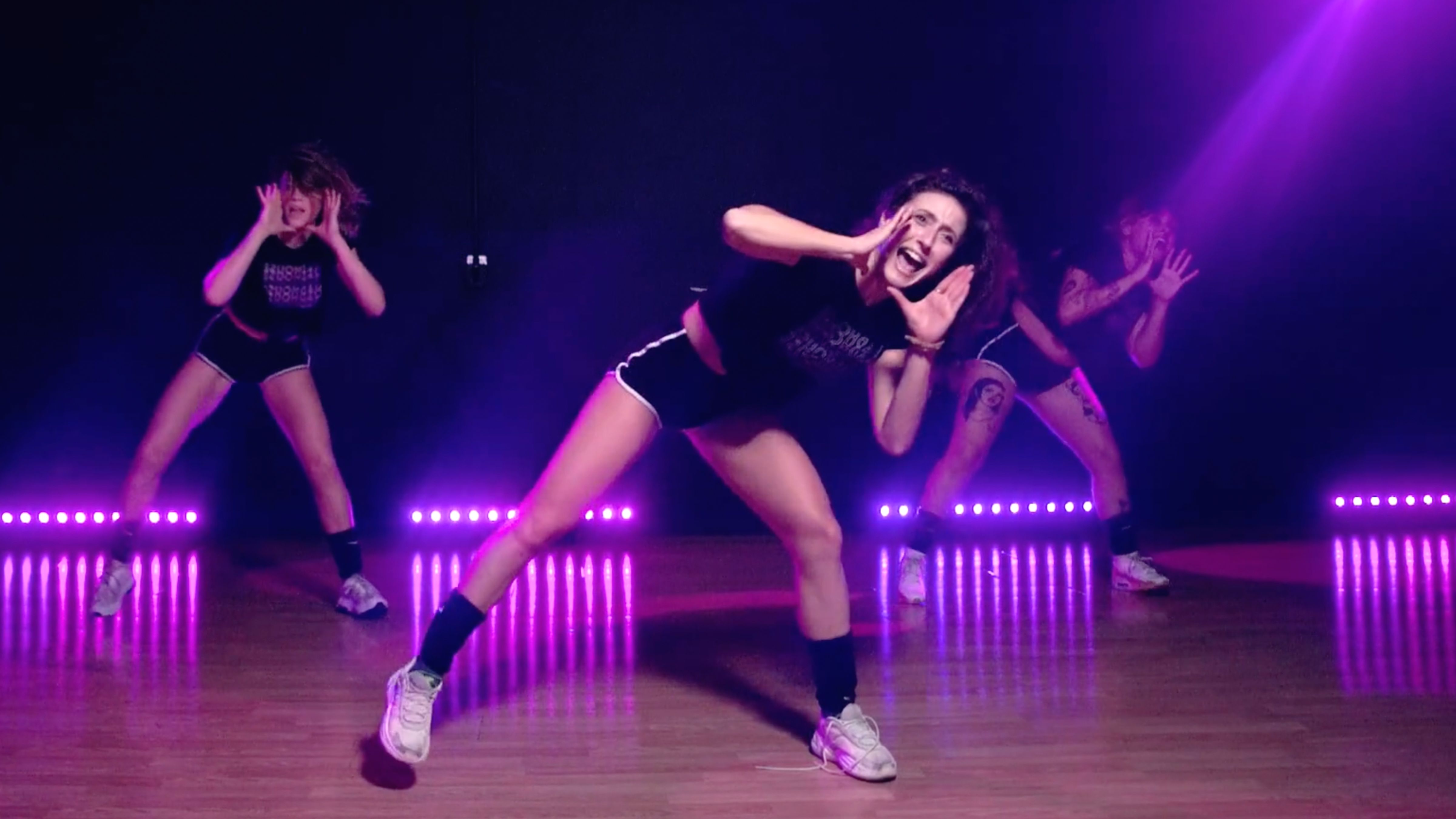 TOO MUCH BOOTY IN THE PANTS - DC