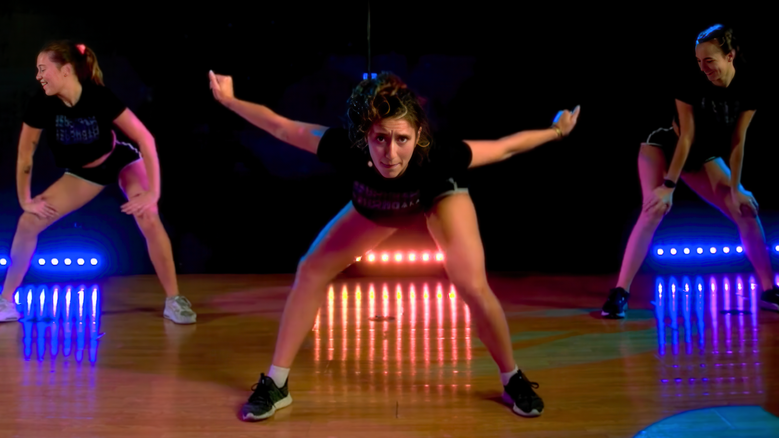 MAMA DIDN'T RAISE NO! - DC