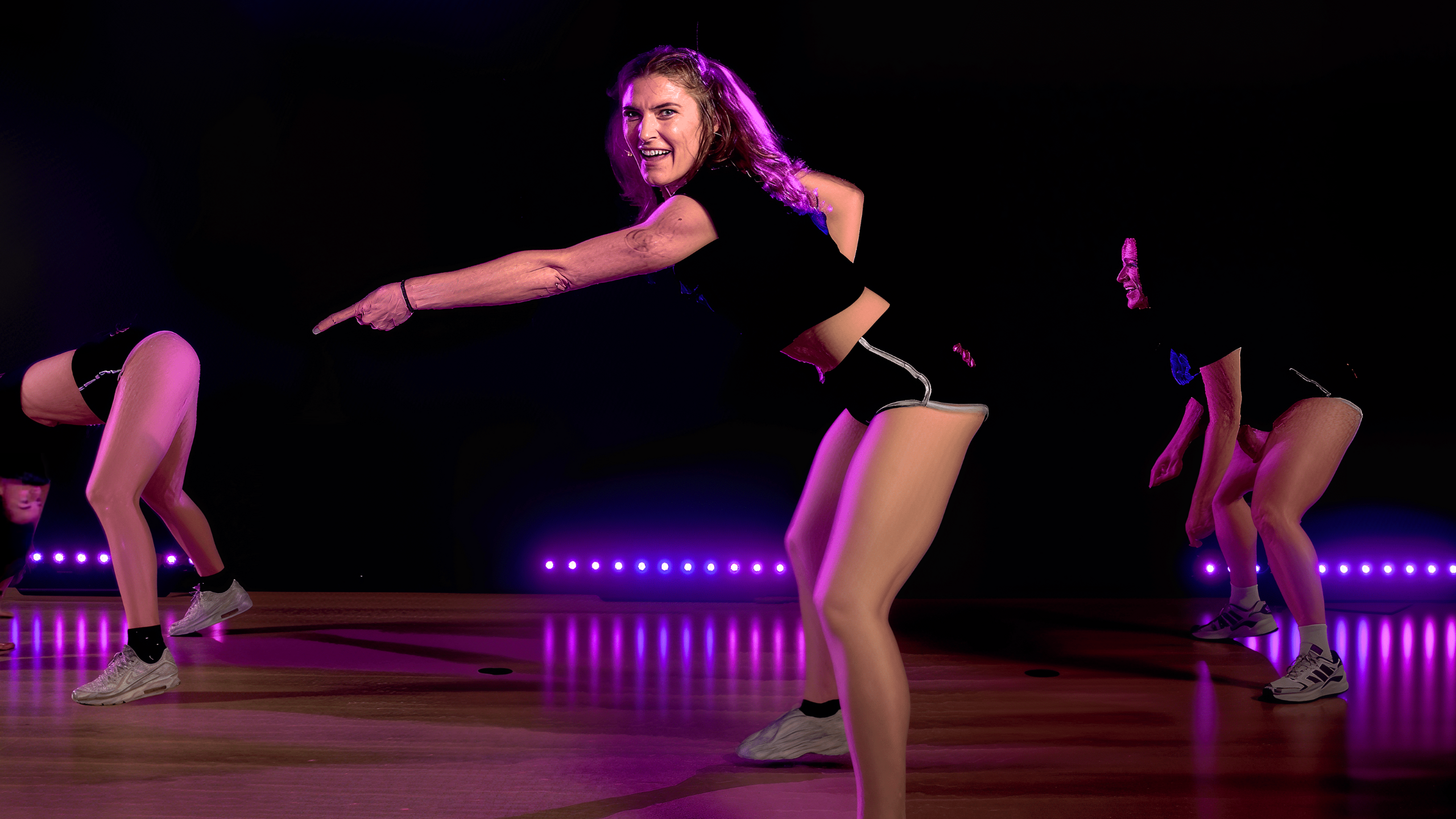 SUPER FREAKY GIRL - MINI DC