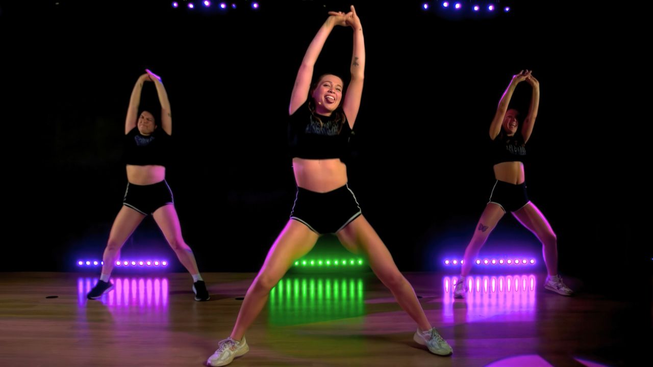 BRAND NEW BITCH - DC