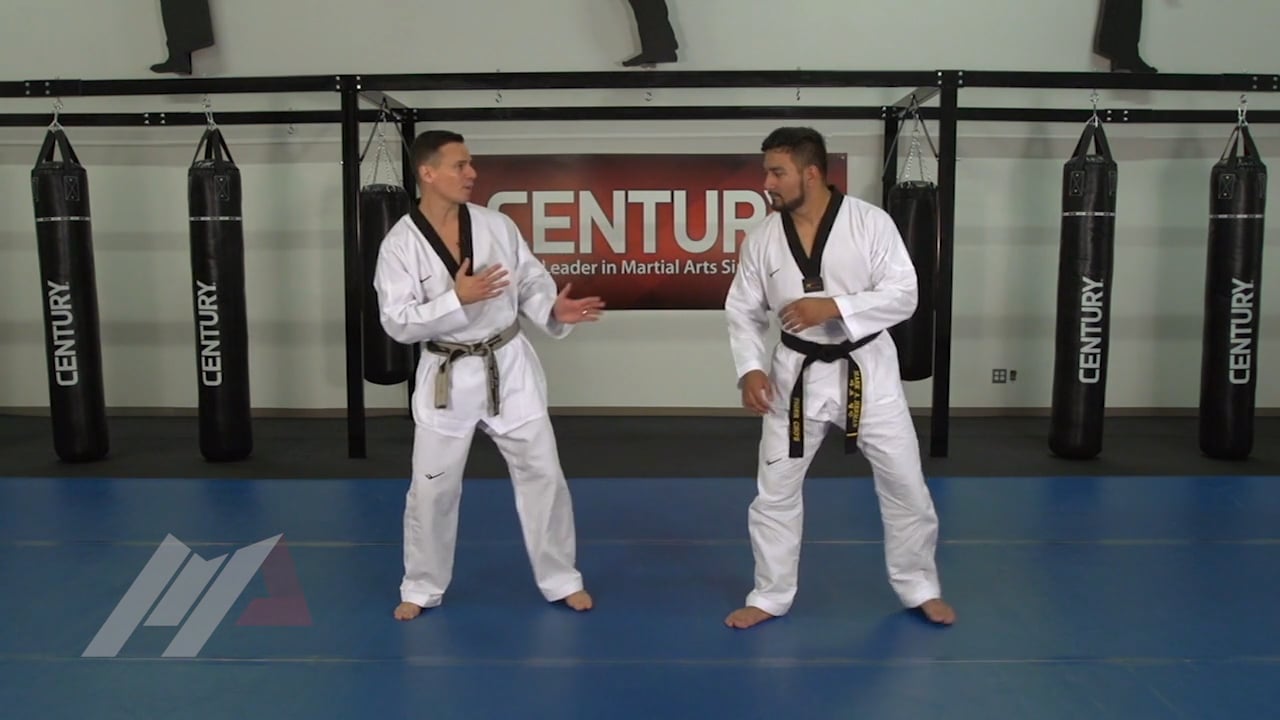 Juan Moreno - Defense Against a Front Kick - Breaking the Line