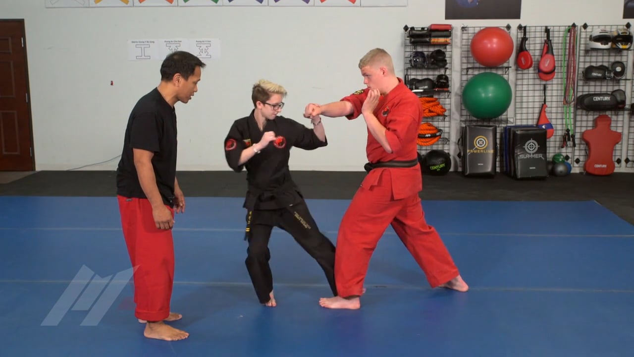 Apolo Ladra - Parry with Footwork