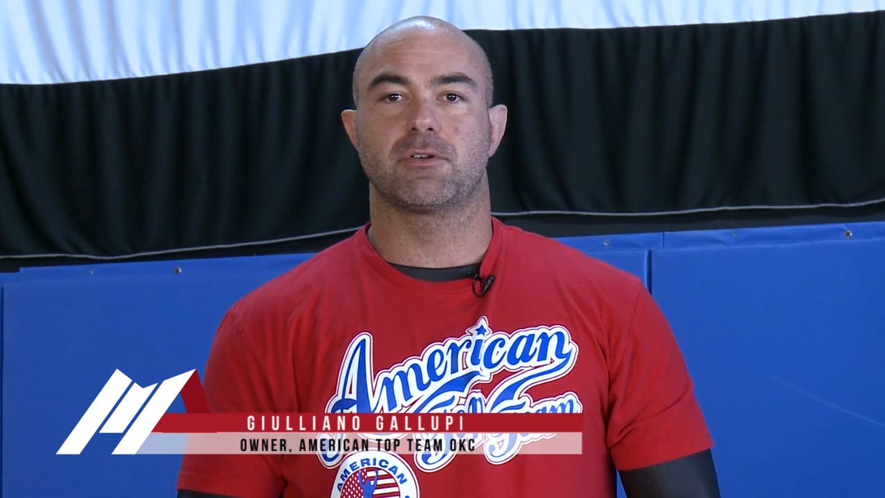 Giulliano Gallupi - Battle Rope Squat Sit Stand