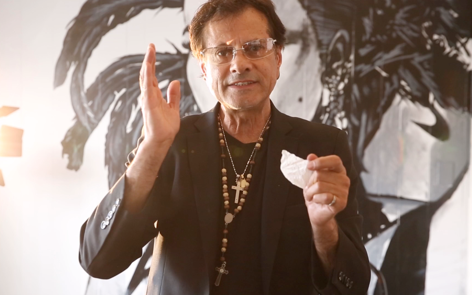 Tore and Restore Rolling Paper with Cigarette