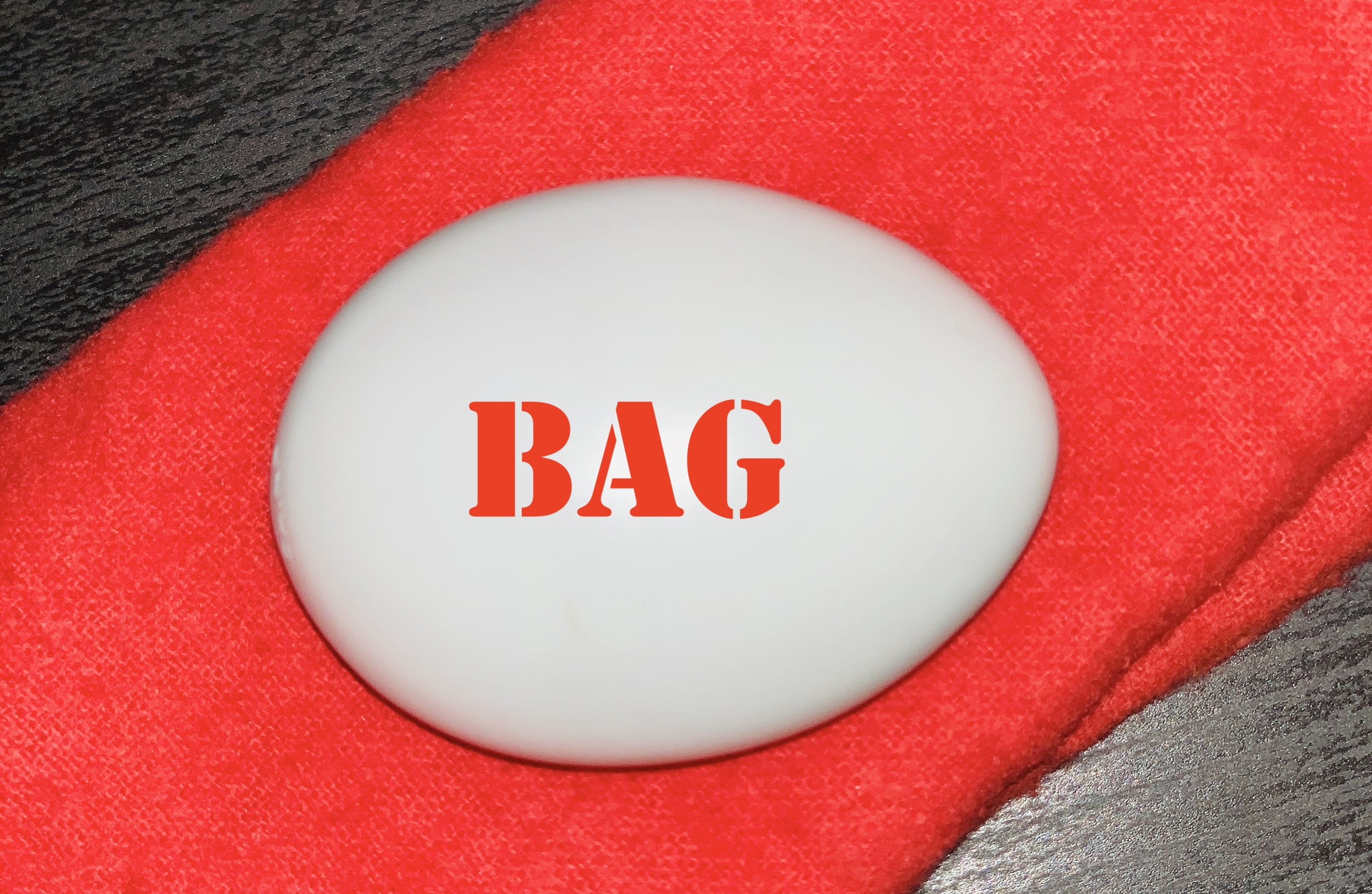 THE EGG BAG MAGIC ON THE GO