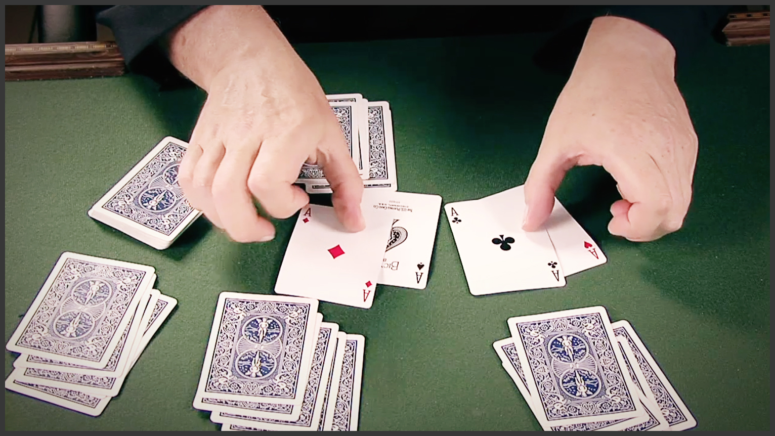 To Maintain the Bottom Palm While Dealing 