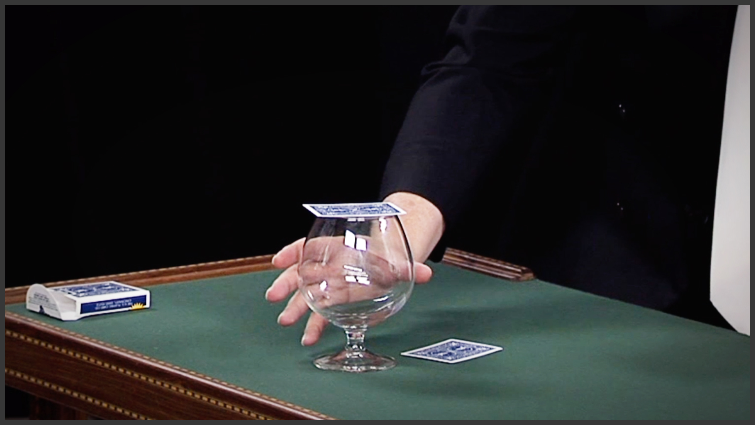 The Invisible Flights 