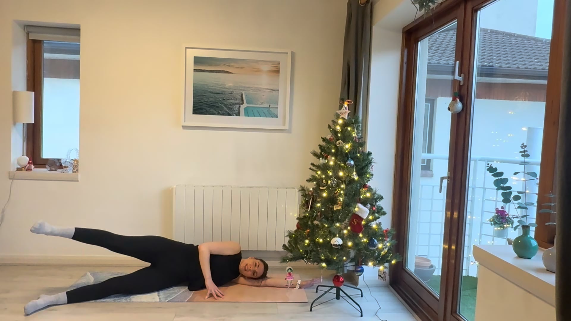 Postnatal Pilates #10 | Glutes and arms