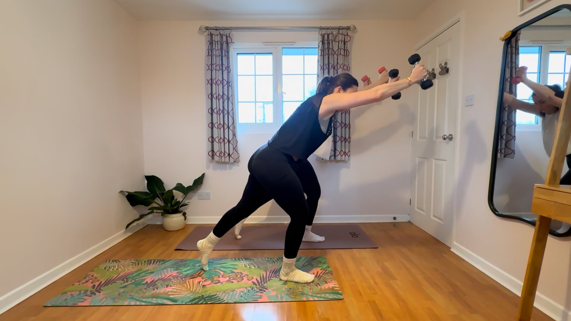 Small Equipment Pilates #10 | Standing strength using weights
