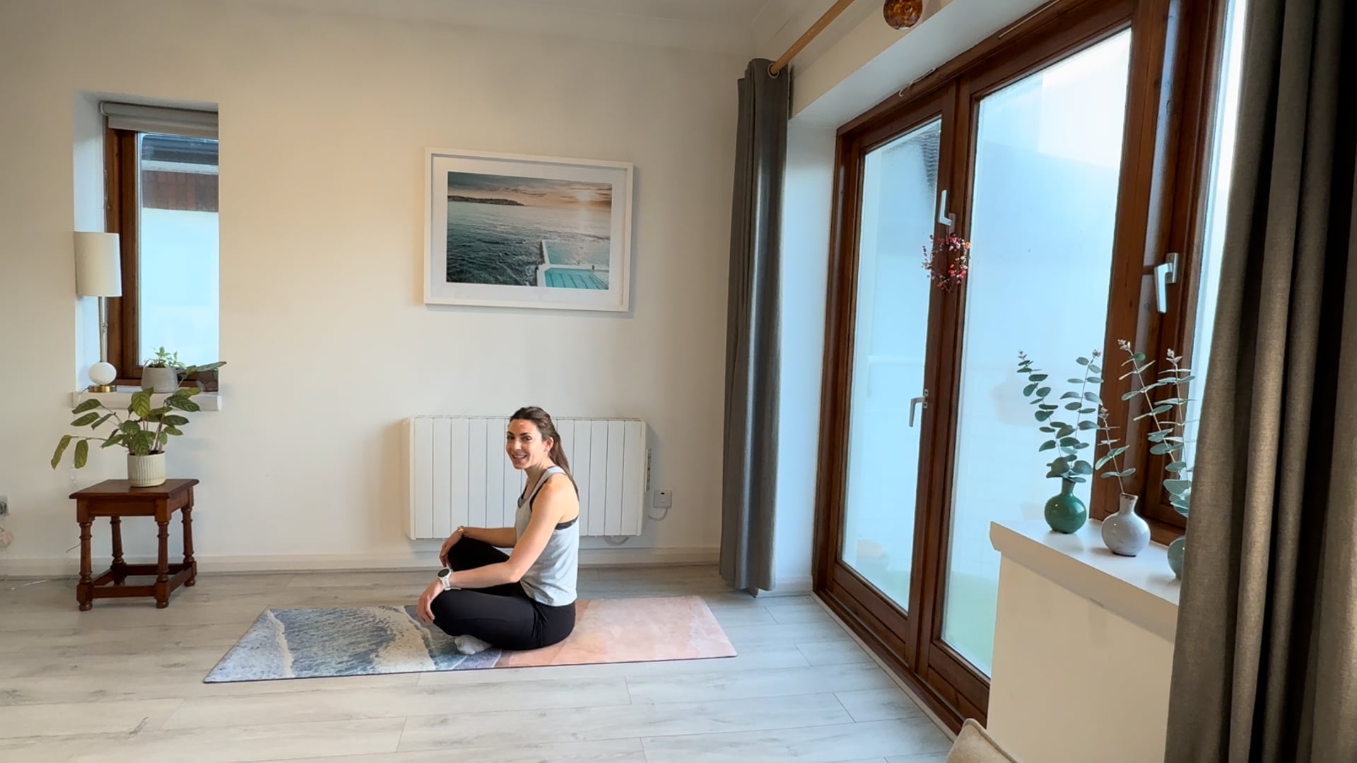 Pilates for Mobility #9 | 22 minute lower body focused flow