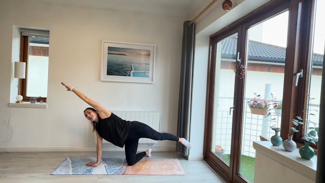 Pregnancy Pilates #35 | 20 minute spi...