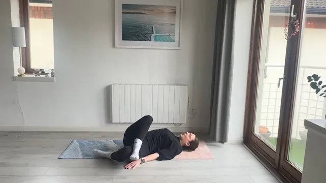 Calming Pilates #4 | Soften: Hips & P...