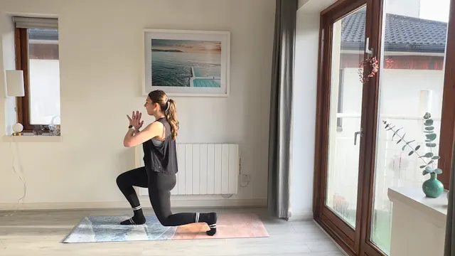Postnatal Pilates #19 | Glutes & Stre...