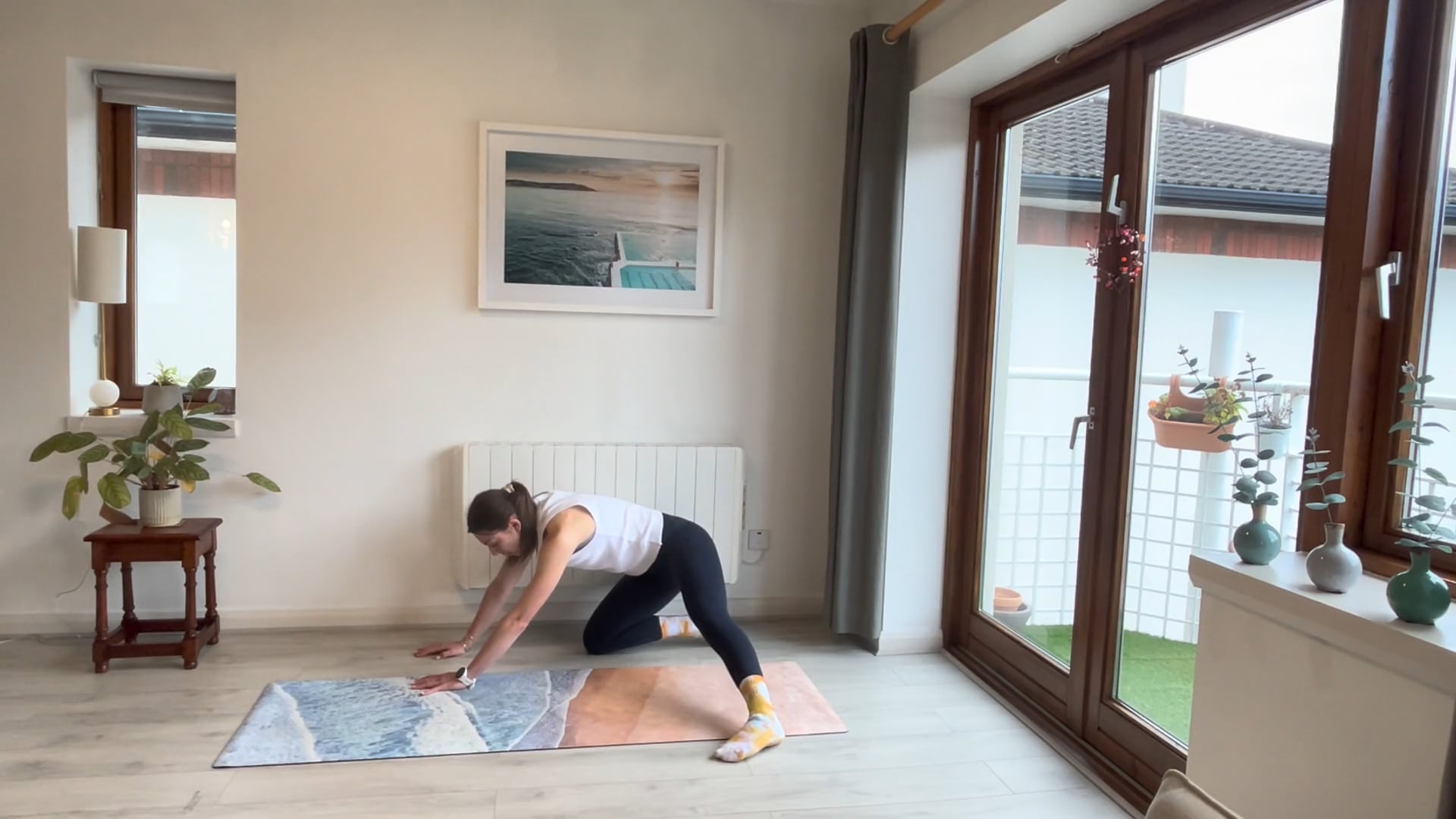Prenatal Pilates #10 | 22 Minute hip opening flow