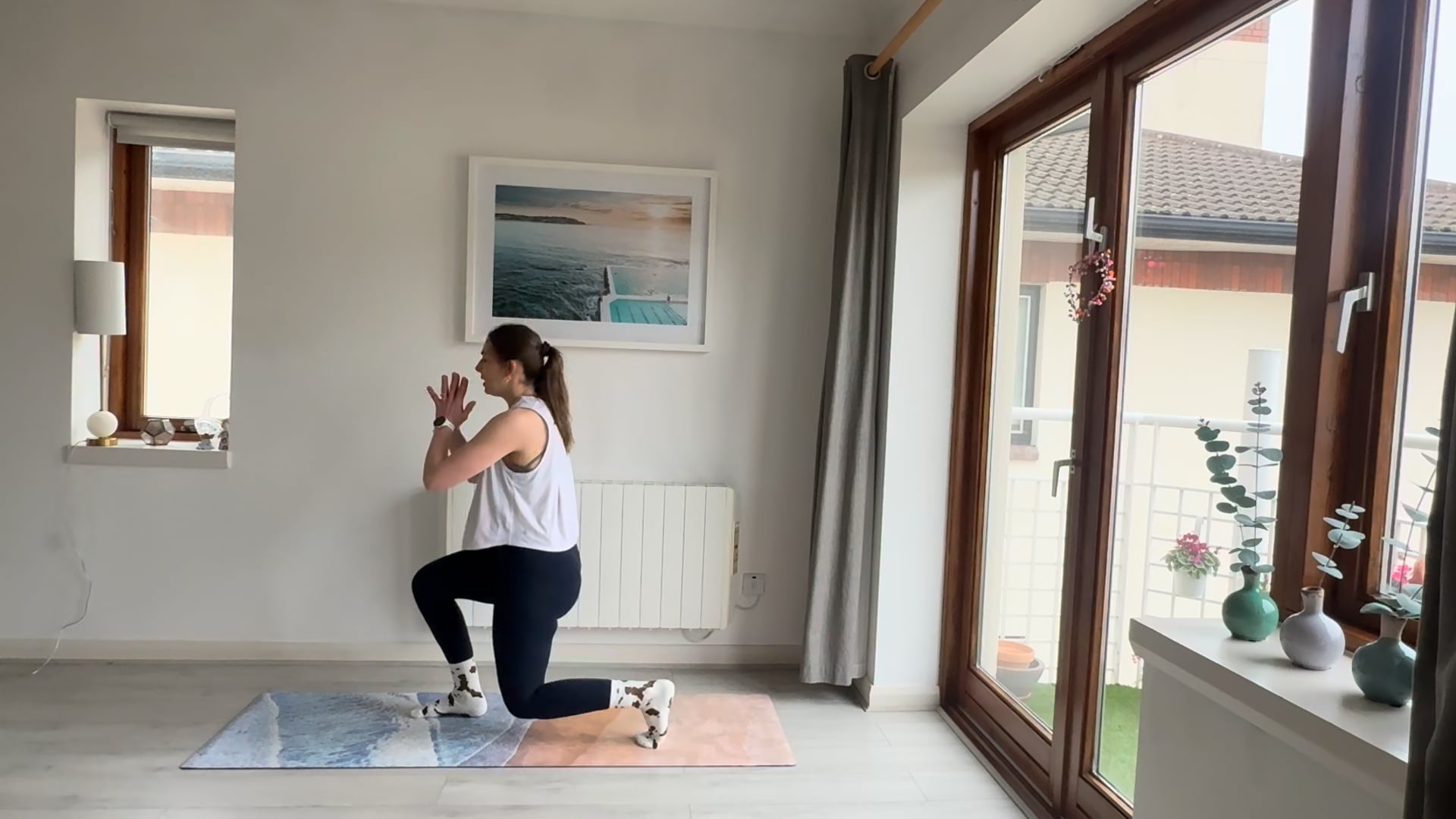 Postnatal Pilates #13 | Standing class for lower body strength
