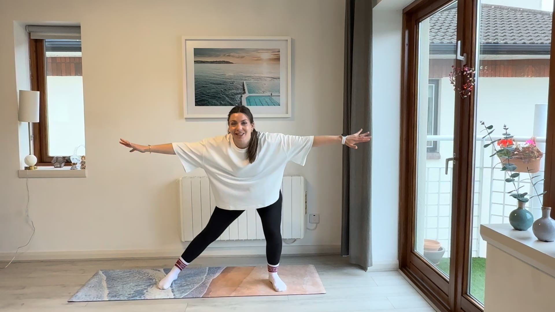 Pregnancy Pilates #71 | 32 minute outer glutes focused flow