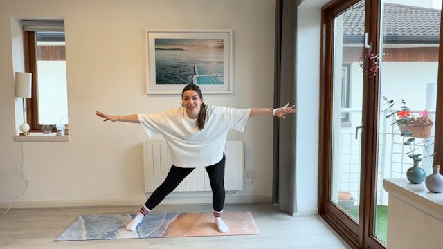 Pregnancy Pilates #71 | 32 minute out...