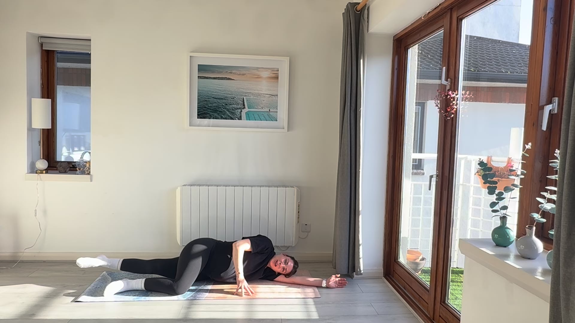 Pregnancy Pilates #85 | 25 minutes glutes + inner thighs