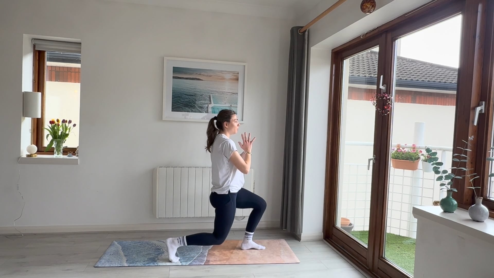 Pregnancy Pilates #31 | 30 minute glute-strengthening flow