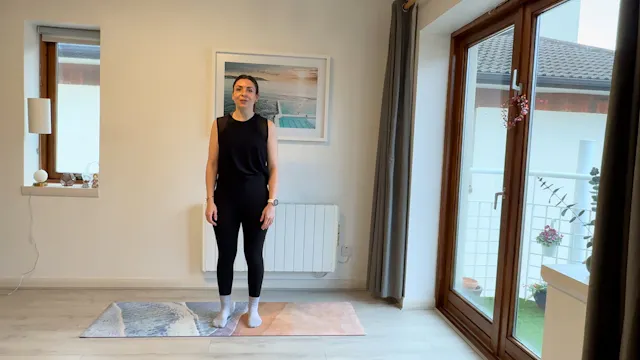 Postnatal Pilates #17 | Standing Stre...