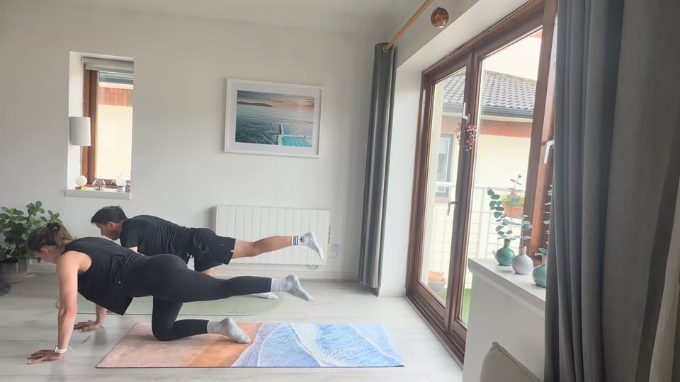Pilates Foundations #1 | 28-Minute Mat Flow