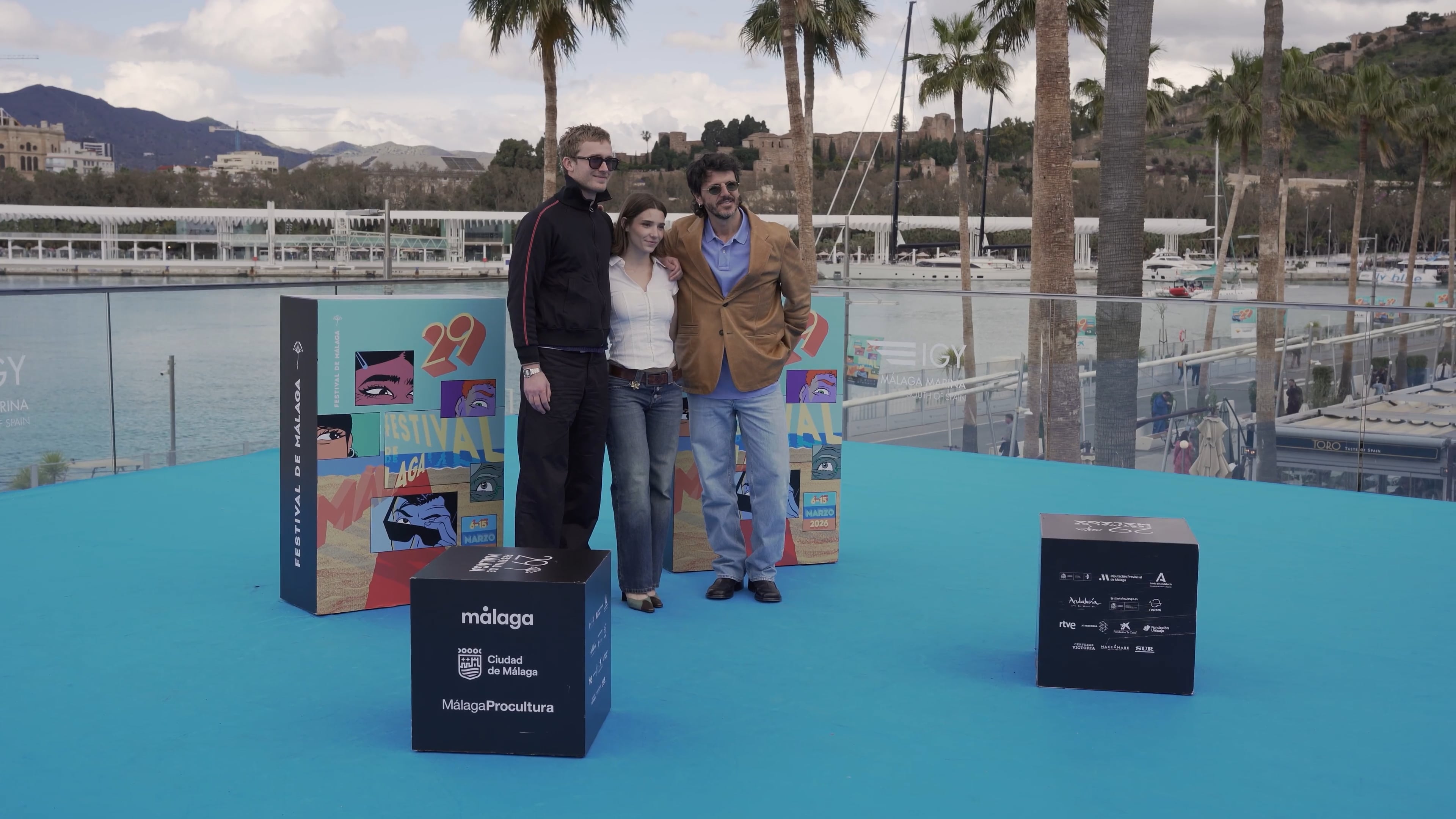 Entrevista: "A una isla de ti" - Sección Oficial F. C. - 29 Festival de Málaga