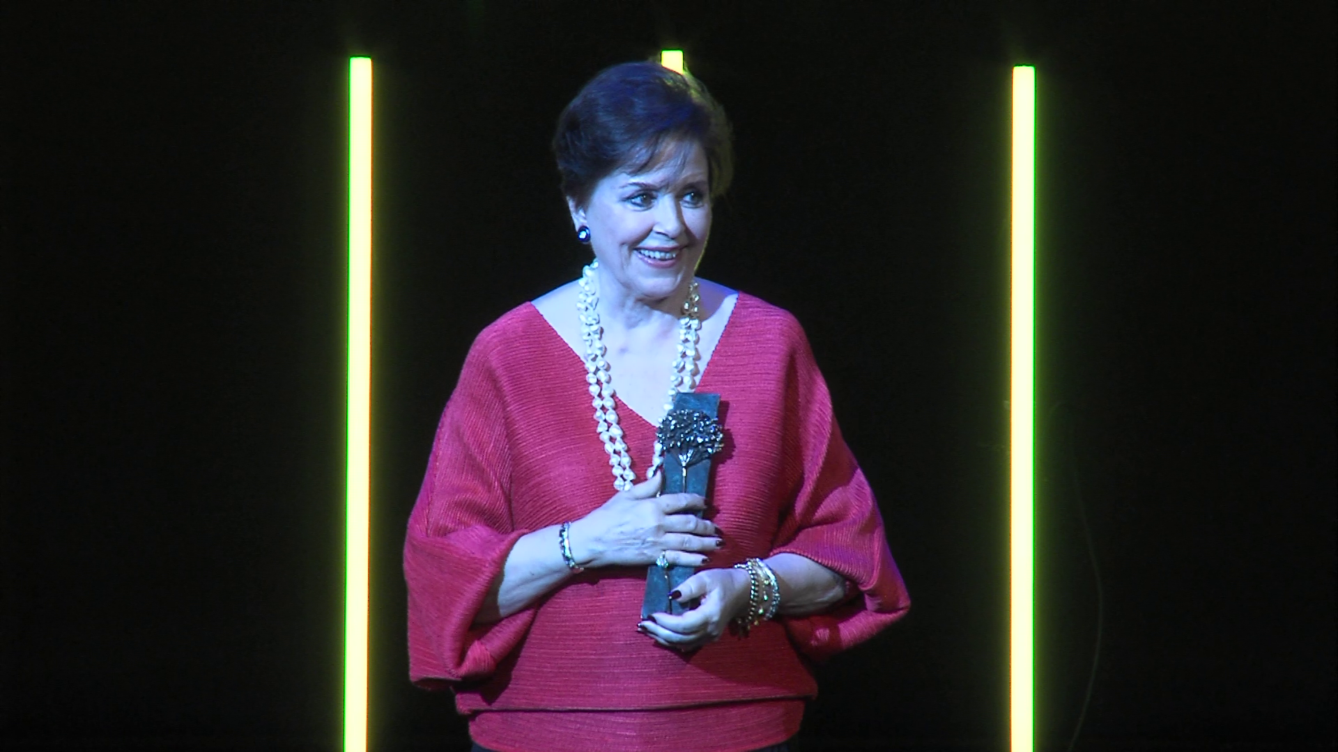 21 Edición - Entrega Premio Ciudad del Paraíso a Mónica Randall (2018)