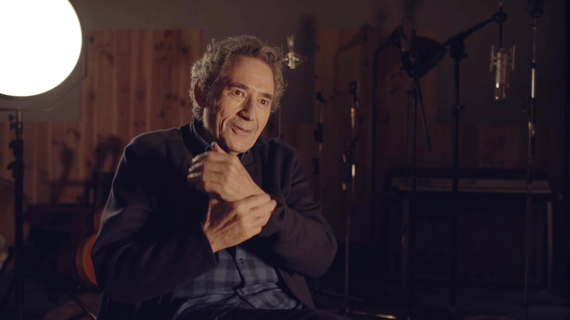 CRUCE DE CAMINOS. UN DOCUMENTAL SOBRE MIGUEL RÍOS