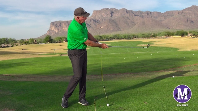 SHOULDERS STAY LEVEL IN CHIPPING AND PITCHING