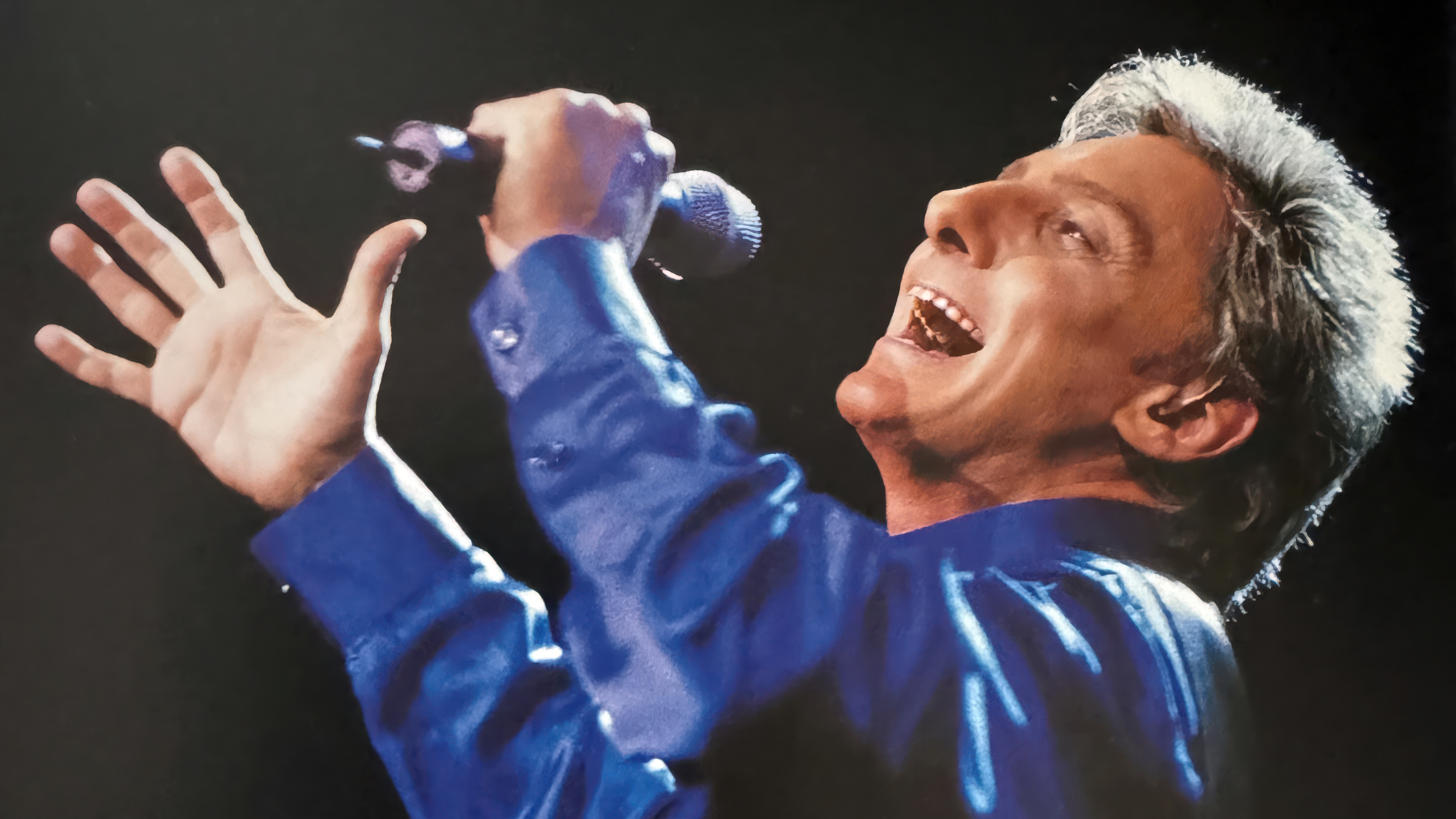 MANILOWTV Video