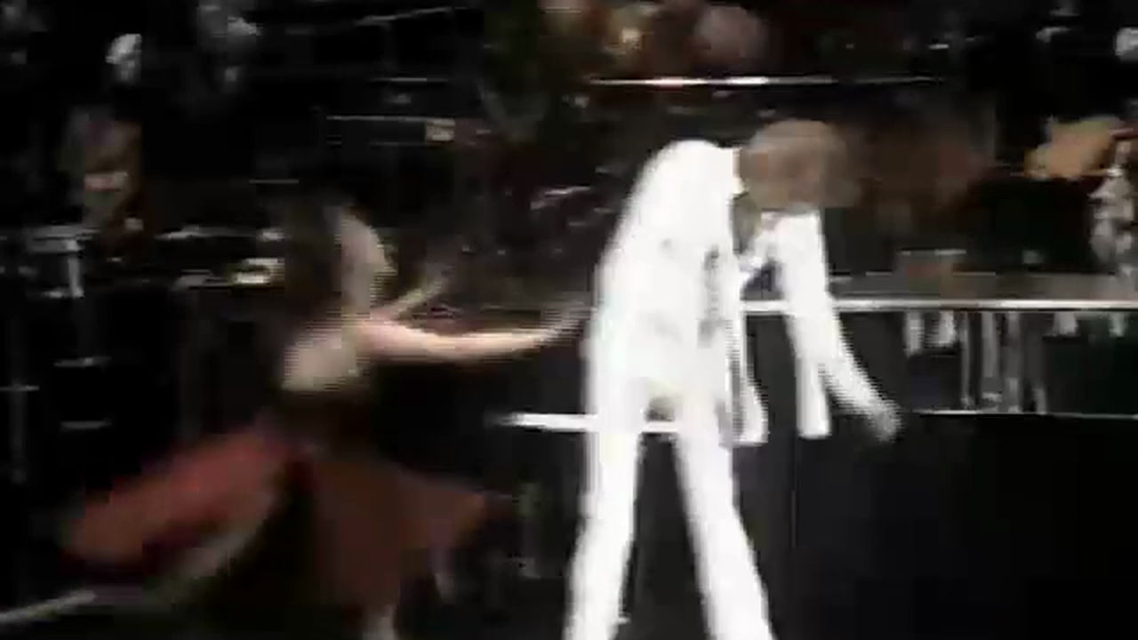 Manilow Live - Amsterdam 1978 / Nobel Peace Prize Concert 2010