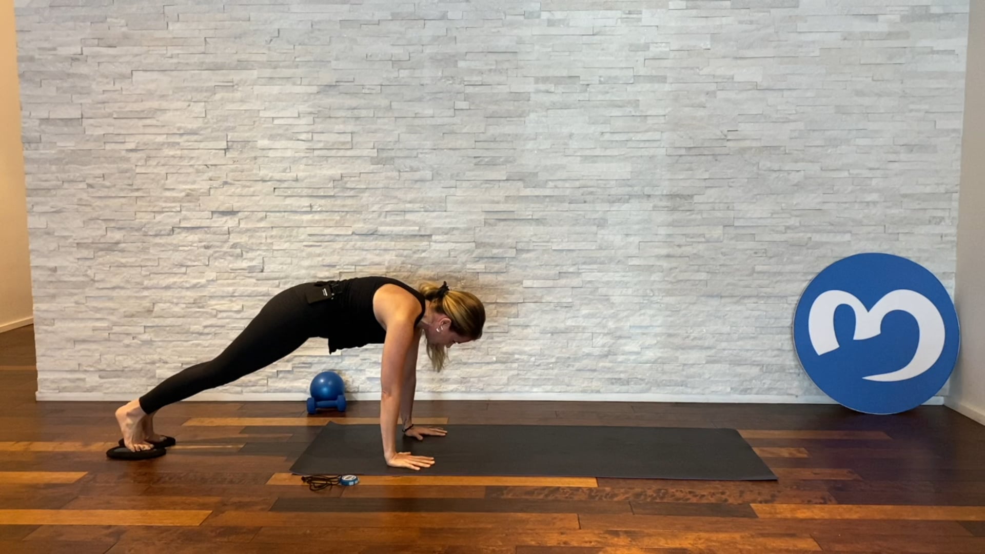 Monday 4/27 | 10-Min Core Express Add-on | Tampa's Alison Dillon