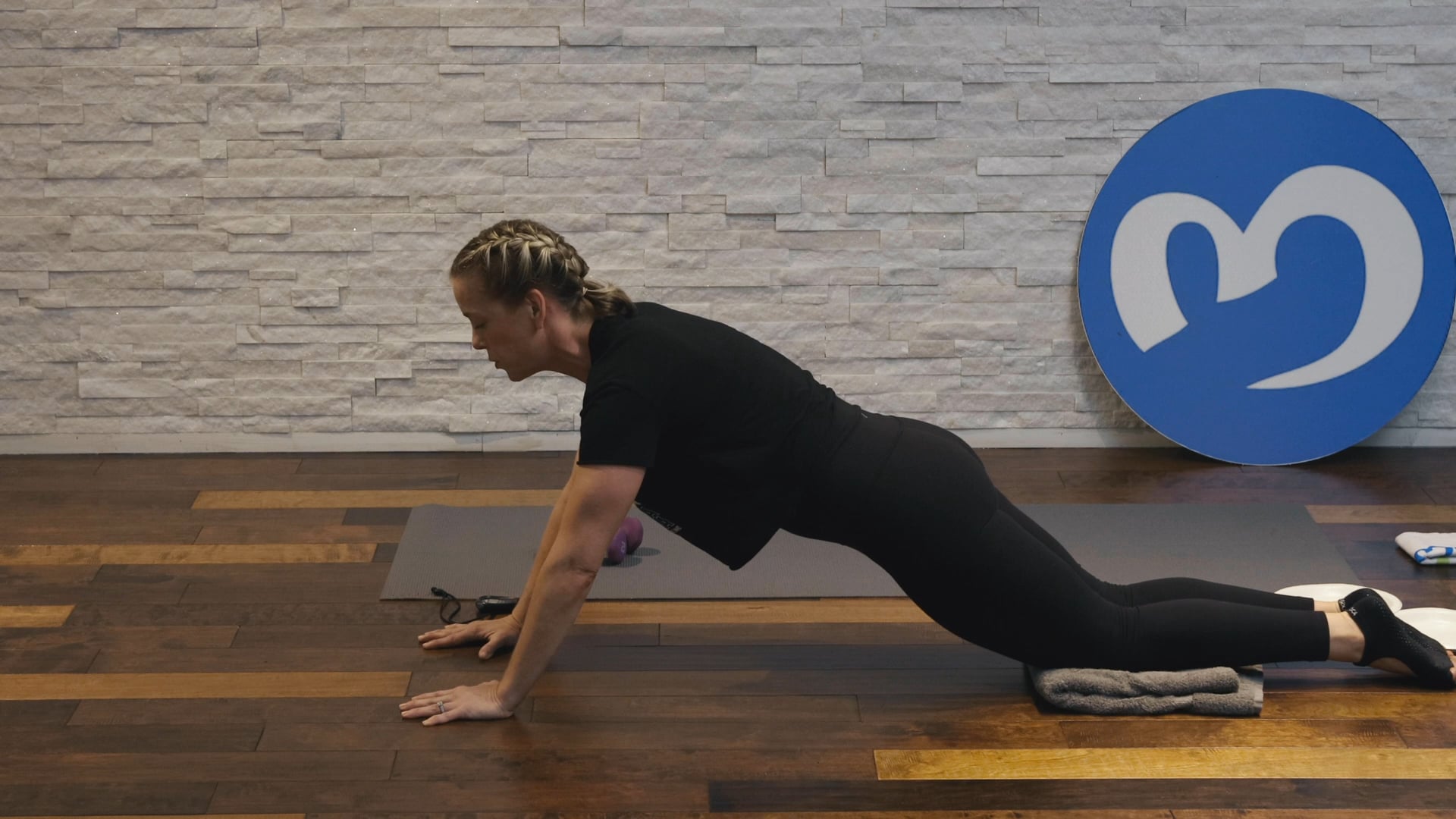 Monday 3/23 | Mega-Mat Total Body w/ Tampa's Allie McClure