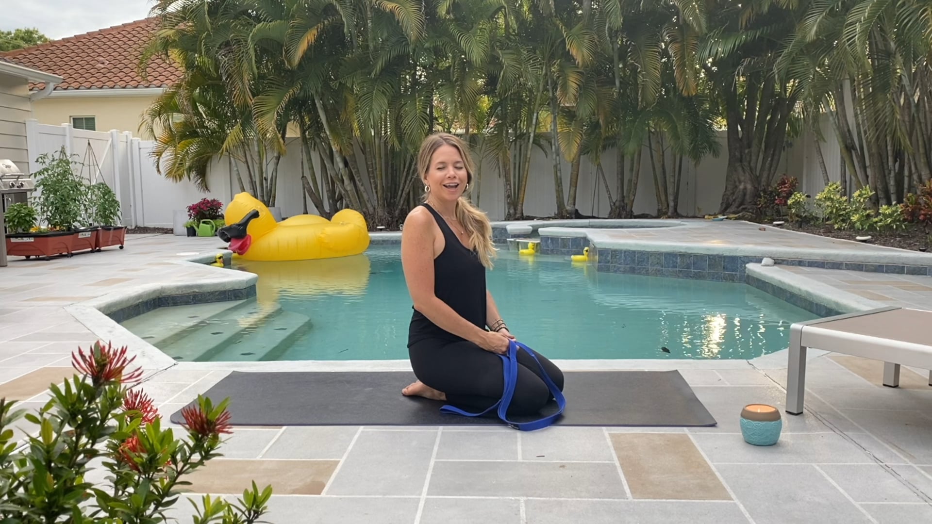 Week 8 Stretch Session | Tampa's Alison Dillon