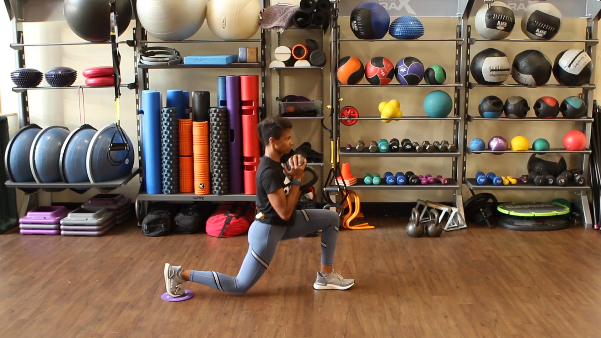 Sliding Goblet Reverse Lunge