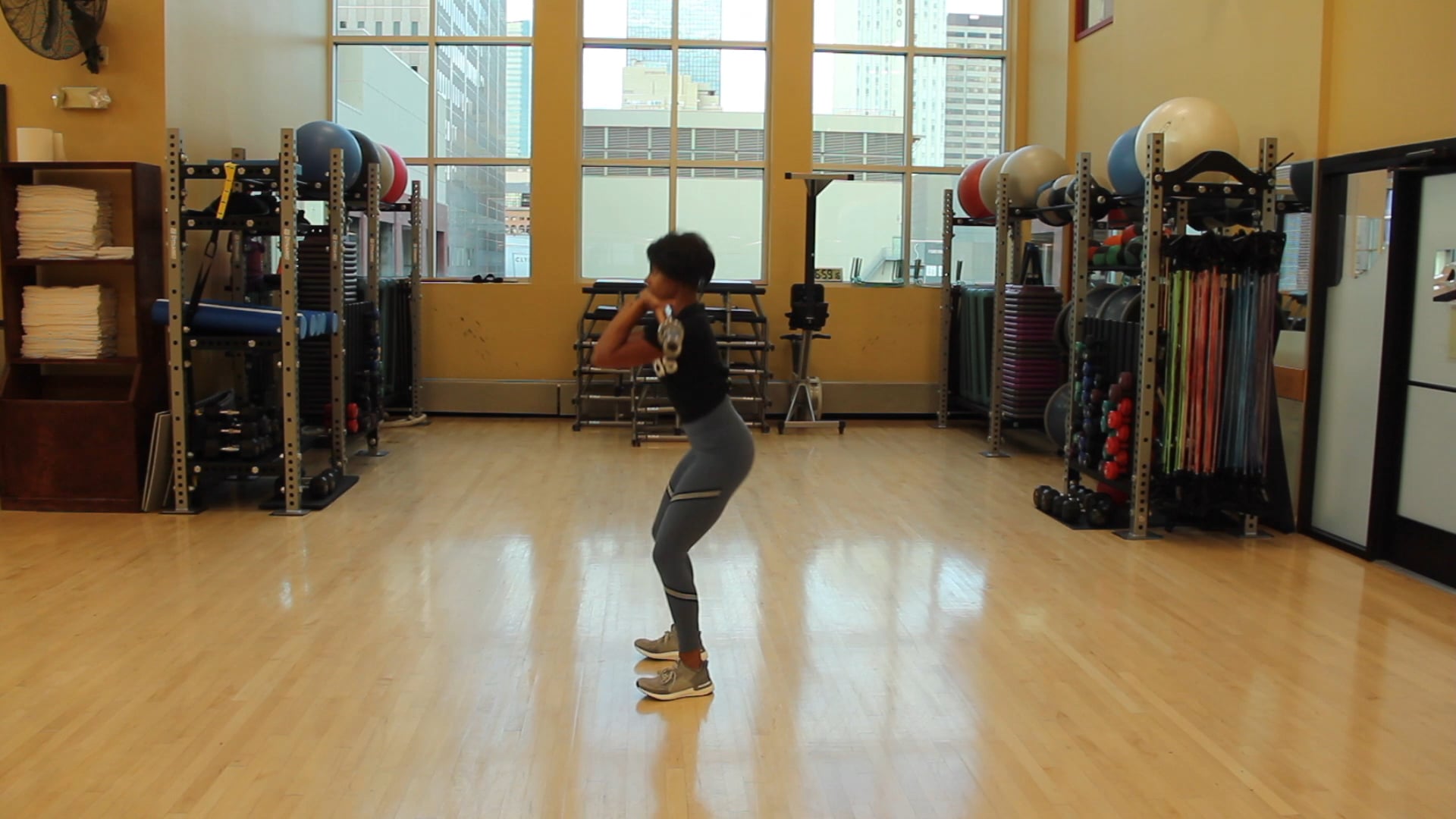 Barbell Front Squat Pause