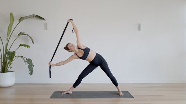 18 Minute Strappy Flow for the Upper ...