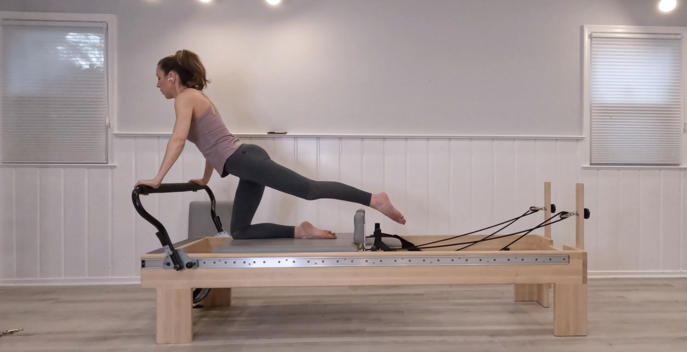 Reformer 55 - 45 Min Flow