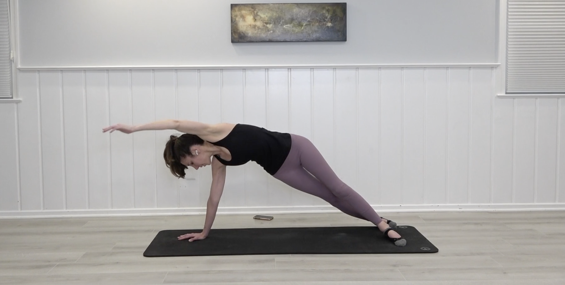 30 Min Mat 3 - Sideline, Glutes, Low Abs