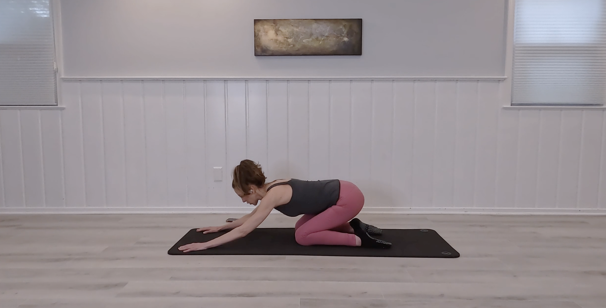 30 Min Mat 23 - Hip & Shoulder Stabilization
