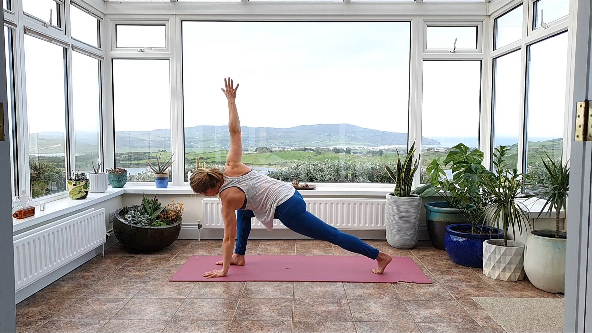 Flow Yoga - Pigeon Flow 30 Mins 