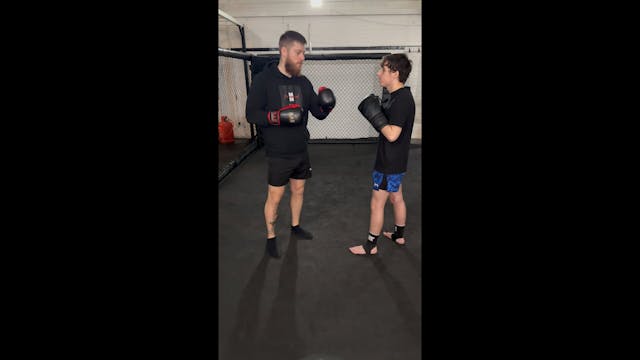 Beginner Boxing - Parrying Straight P...