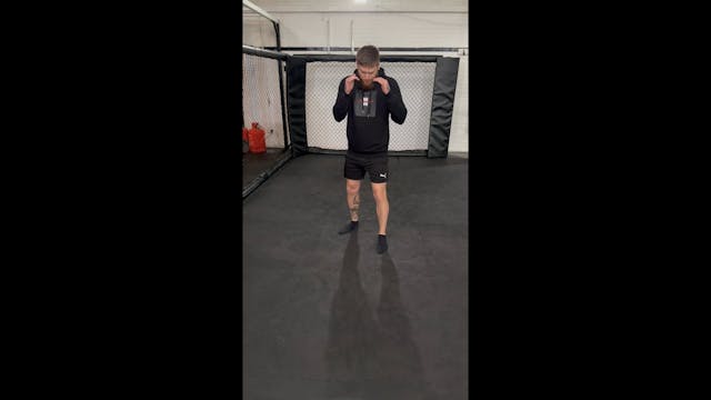 Beginner Kickboxing - Moving In Your ...